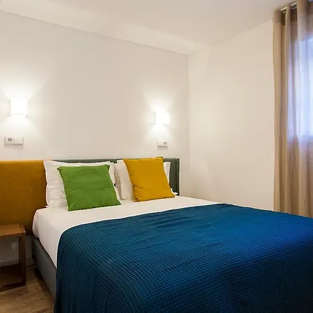 Lovelystay - Lovely Chiado 아파트 리스본